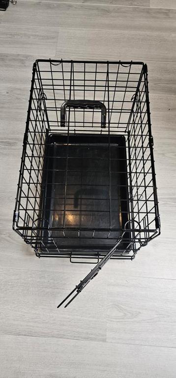 Hondenbench Small beschikbaar voor biedingen