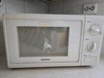 Daewoo magnetron, Ophalen, Zo goed als nieuw, Vrijstaand, 45 tot 60 cm