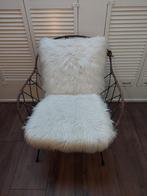 Fauteuil Kave Home rotan / touw met zachte witte kussens, Huis en Inrichting, Fauteuils, Ophalen, 75 tot 100 cm, Zo goed als nieuw