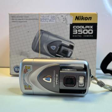 Nikon Coolpix 3500 Digitale camera | Draaibare lens | Zeer n beschikbaar voor biedingen