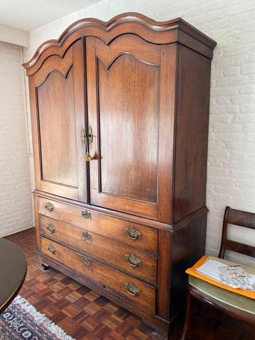 Antieke Servieskast 1840 beschikbaar voor biedingen
