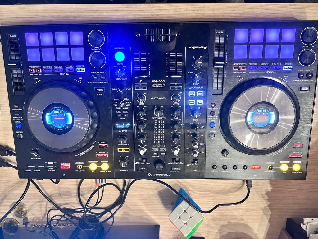Pioneer DDJ-800 + Flightbag + Mackie CR5-XBT Monitors, Muziek en Instrumenten, Dj-sets en Draaitafels, Ophalen of Verzenden, Gebruikt