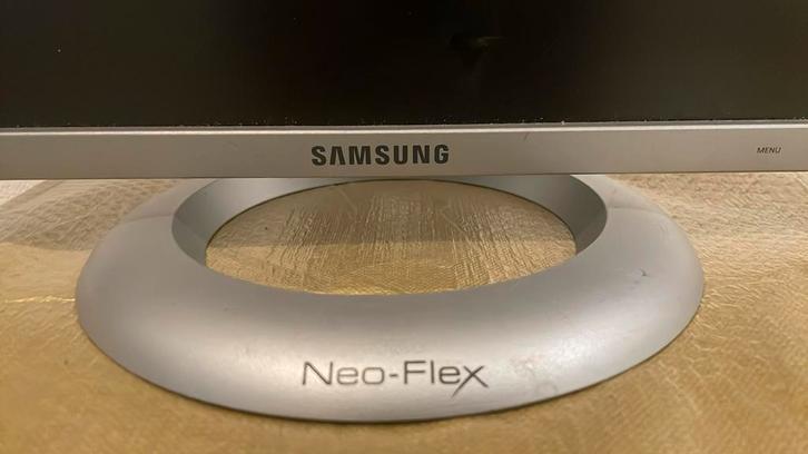 Samsung SyncMaster 2243 - 22 inch Monitor🖥️, Computers en Software, Monitoren, Gebruikt, 60 Hz of minder, DVI, LED, Full HD, 5 ms of meer