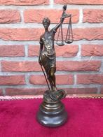 bronzen kwaliteitsbeeldje, Vrouwe Justitia, 23.5 cm hoog, Antiek en Kunst, Ophalen of Verzenden