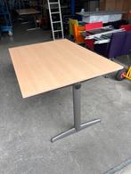Ahrend Bureau - Licht Eiken 140x100cm, Verstelbaar, Huis en Inrichting, Bureaus, Ophalen of Verzenden, In hoogte verstelbaar, Gebruikt