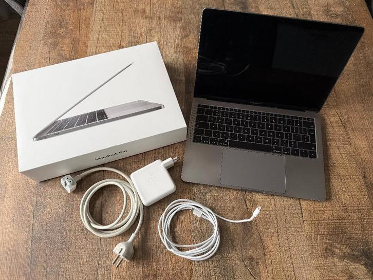 MacBook Pro 13-inch (2017) - Space Gray, Computers en Software, Apple Macbooks, Gebruikt, MacBook Pro, 13 inch, 2 tot 3 Ghz, 256 GB