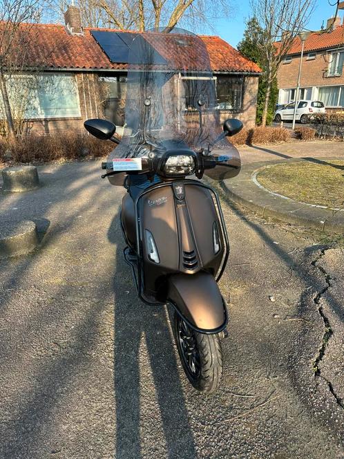 Custom Vespa sprint 2020 marakechbruin, Fietsen en Brommers, Scooters | Vespa, Zo goed als nieuw, Verzenden