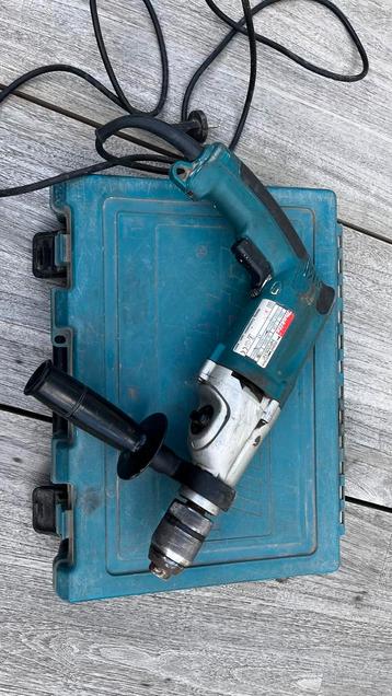 Makita klootboor machine in koffer beschikbaar voor biedingen