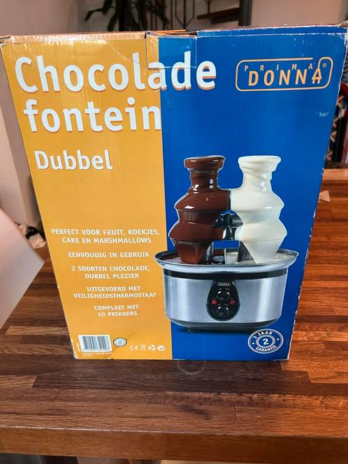Chocoladefontein DUBBEL Prima Donna - nieuw in doos, Witgoed en Apparatuur, Fonduesets, Nieuw, Fonduepan, Elektrisch, Ophalen of Verzenden