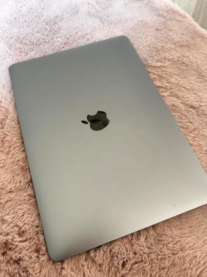 MacBook Air M1 2020 – Werkt Perfect – Alleen Scherm Defect, Computers en Software, Apple Macbooks, Gebruikt, MacBook Air, 13 inch