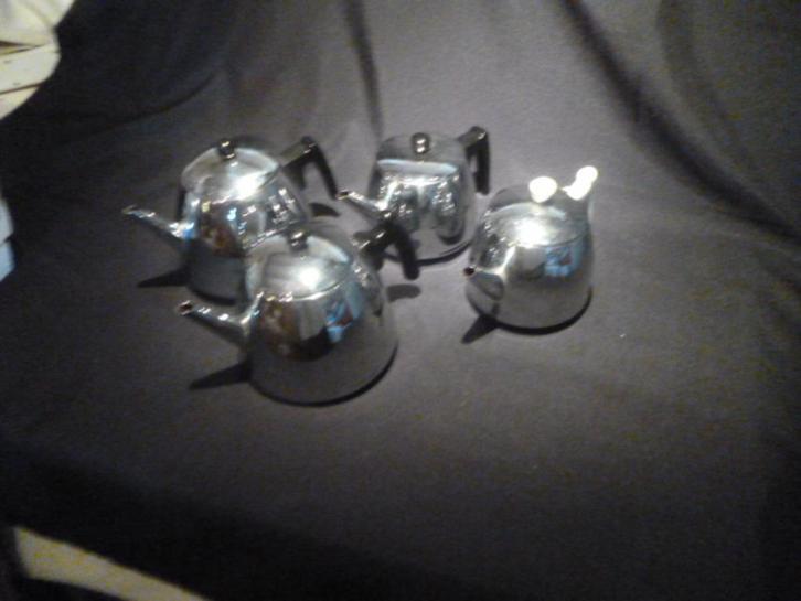 4 x dubbelwandige theepot zodat de thee lang warm blijft, Huis en Inrichting, Keuken | Servies, Zo goed als nieuw, Overige typen