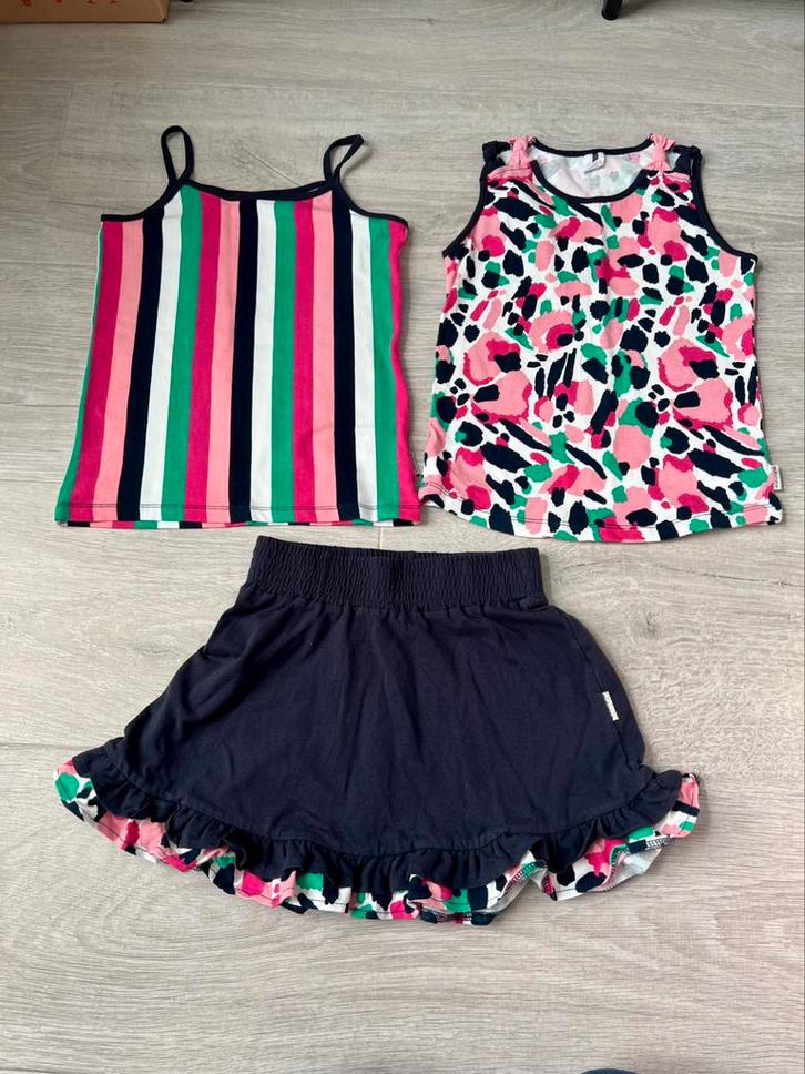 Prachtige set met rokje, t-shirt en top van Bnosy maat 134, Kinderen en Baby's, Kinderkleding | Maat 134, Zo goed als nieuw, Meisje