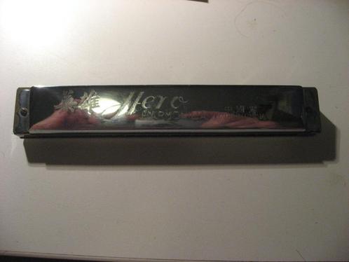 Hero harmonica mondorgel 18 cm , 48 gaats, Muziek en Instrumenten, Blaasinstrumenten | Mondharmonica's, Gebruikt, Ophalen of Verzenden