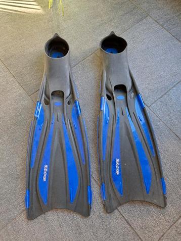 Flippers / Zwemvliezen maat 38-39 beschikbaar voor biedingen