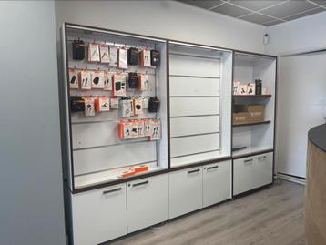 Winkel kast, vitrine, eiland, telefoonwinkel beschikbaar voor biedingen