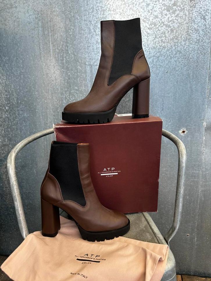 ATP atelier 41 bruin Caio boots laarzen hak, Kleding | Dames, Schoenen, Zo goed als nieuw, Hoge laarzen, Bruin, Ophalen of Verzenden