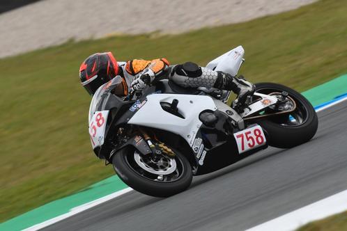 Zeer complete en nette racekuipset Suzuki gsxr 1000 k1/k2, Motoren, Onderdelen | Suzuki, Gebruikt, Ophalen