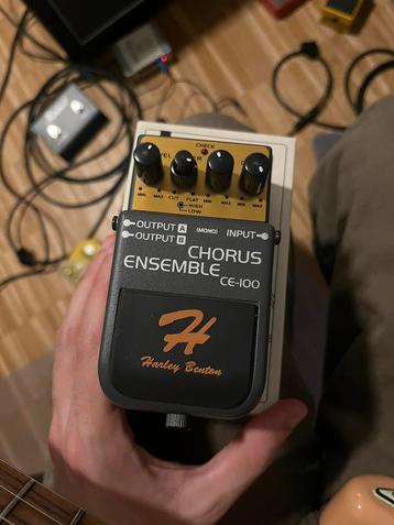 Harley benton Chorus CE-100 beschikbaar voor biedingen