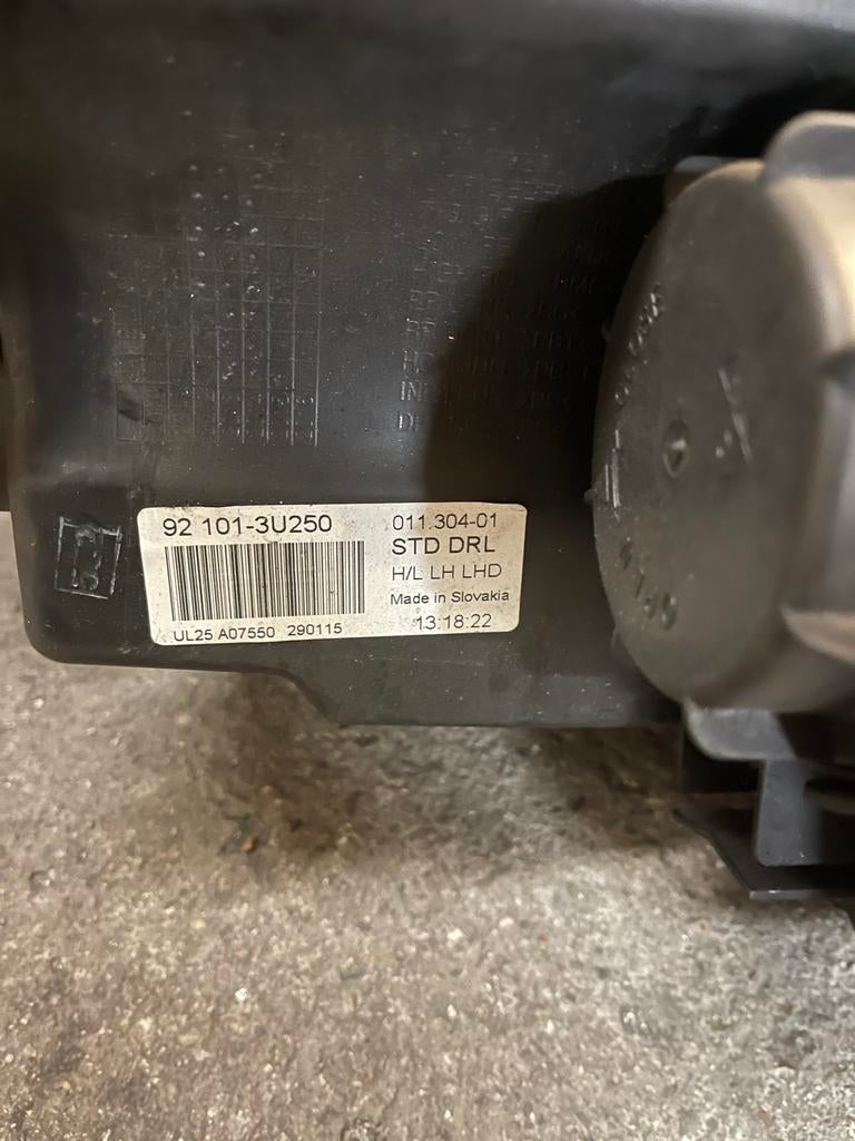 Koplamp links Kia Sportage, Ophalen of Verzenden, Gebruikt, Kia