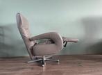 Grijze draaibare leren relax fauteuil / relax stoel, Huis en Inrichting, Fauteuils, Ophalen, Nvt, Nvt, Nvt