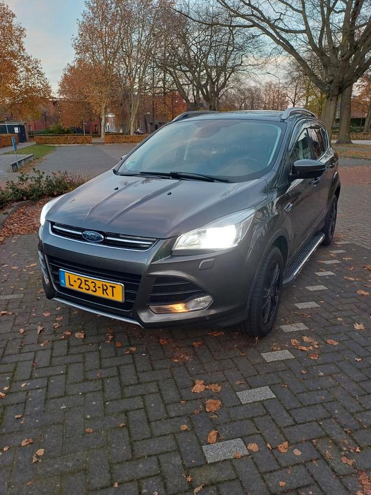 Ford Kuga 2.0 Tdci automaat 110KW AWD Powershift 2016 Grijs, Auto's, Ford, Particulier, Kuga, 4x4, ABS, Achteruitrijcamera, Airbags