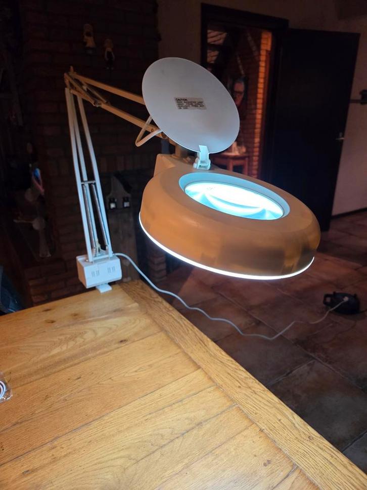 Velleman verstelbare loeplamp, Huis en Inrichting, Lampen | Tafellampen, Gebruikt, 75 cm of meer, Kunststof, Metaal, Ophalen