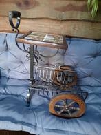 Een mooie  krantenbak/bijzet tafeltje., Antiek en Kunst, Ophalen