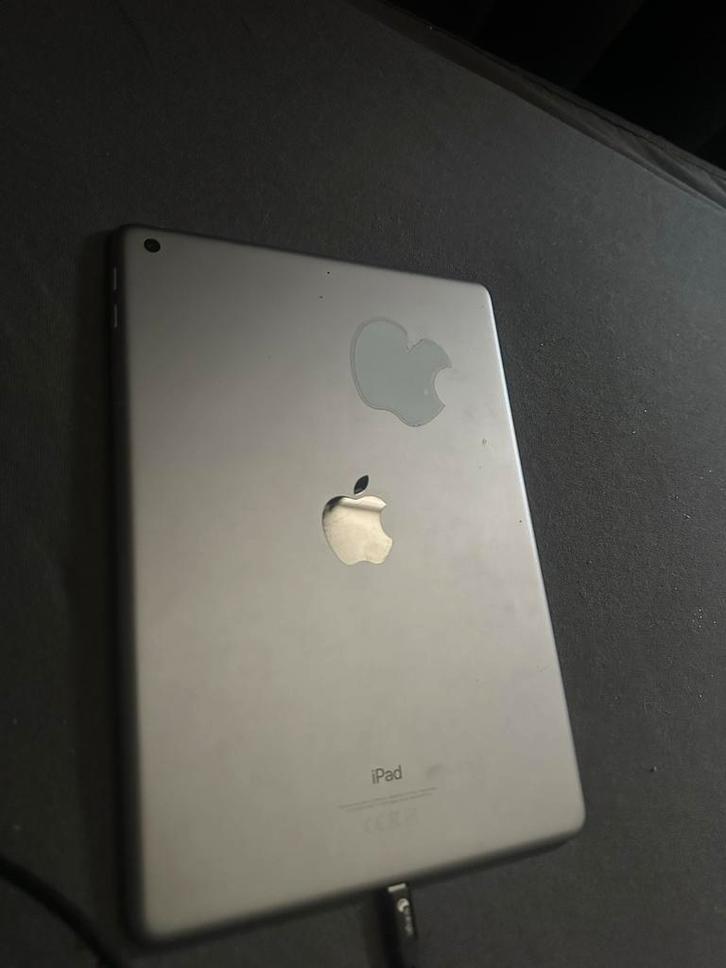 iPad 6e generatie - Touch ID defect, Computers en Software, Apple iPads, Gebruikt, Apple iPad, 64 GB, Ophalen