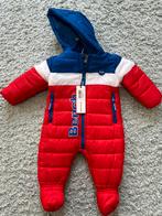 NIEUW, rood/wit/blauwe baby wagen-/skipak van Bench, maat 62, Kinderen en Baby's, Babykleding | Maat 62, Overige typen, Jongetje of Meisje