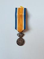 Mini medaille onderscheiding Oranje nassau zilver 13,5mm, Ophalen of Verzenden, Zilver