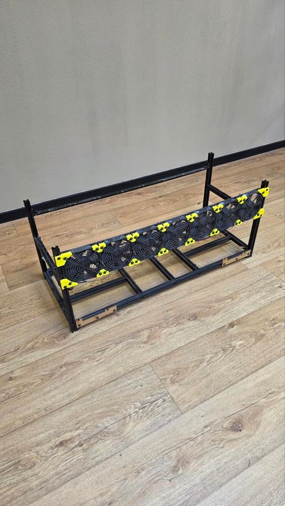 Mining Rig Frame voor 8 GPU's + ASUS B250 Moederbord, Computers en Software, Barebones, Gebruikt, Ophalen of Verzenden