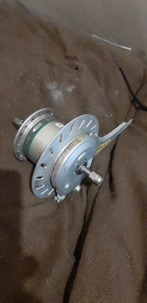 Voorwiel naaf met naafdynamo shimano NEXUS type dh-2r30-e, Fietsen en Brommers, Fietsonderdelen, Gebruikt, Algemeen, Wiel, Ophalen of Verzenden