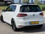 Volkswagen Golf 2.0 TSI GTI Performance I AUT I, Auto's, Volkswagen, 65 €/maand, Gebruikt, 4 cilinders, Alcantara