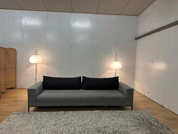 ZGAN Design on Stock Aikon Lounge 5-Zits – NP: €5.500 beschikbaar voor biedingen