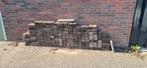 GRATIS  stapel oude betonklinkers, Tuin en Terras, Ophalen, Gebruikt, Klinkers, Minder dan 5 m²