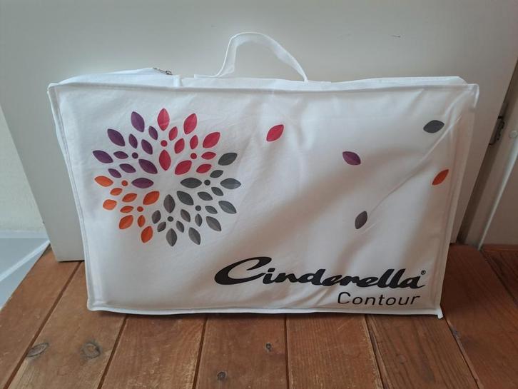 Cinderella Jump Contour Kussen - Nieuw in verpakking, Huis en Inrichting, Slaapkamer | Beddengoed, Nieuw, Kussen, Eenpersoons