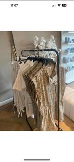 Partij Dameskleding nieuw - 16 stuks + rekje, Kleding | Dames, Ophalen of Verzenden, Zo goed als nieuw, Maat 38/40 (M), Overige kleuren