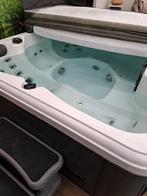 Jacuzzi met onderhoudsmiddelen, Tuin en Terras, Bubbelbaden en Hottubs, Ophalen of Verzenden