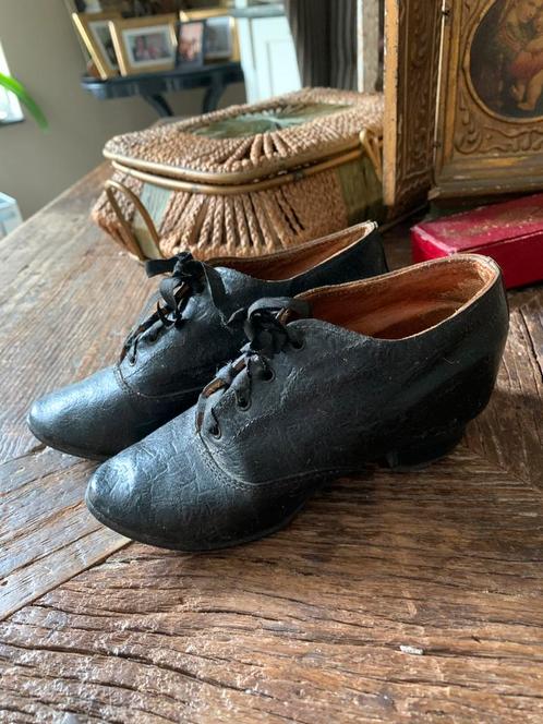 Antiek frankrijk kinder schoentjes 1860, Antiek en Kunst, Curiosa en Brocante, Ophalen of Verzenden