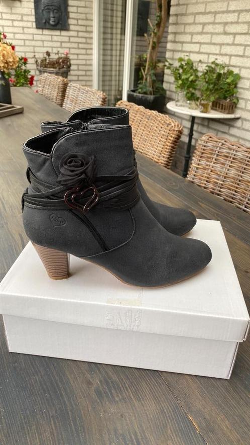 Enkellaarsjes Donker Grijs Maat 40 Merk FABS, Kleding | Dames, Schoenen, Zo goed als nieuw, Lage of Enkellaarzen, Grijs, Ophalen