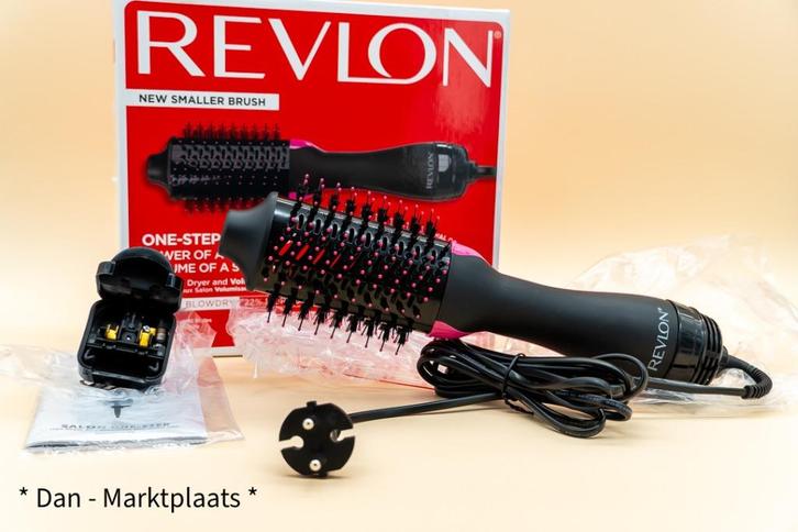 Revlon RVDR5282UKE - Volume borstel en Föhnborstel (small), Sieraden, Tassen en Uiterlijk, Uiterlijk | Haarverzorging, Zo goed als nieuw