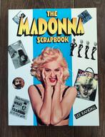 The Madonna Scrapbook - Lee Randall - 1992, Boeken, Ophalen of Verzenden, Gelezen, Artiest