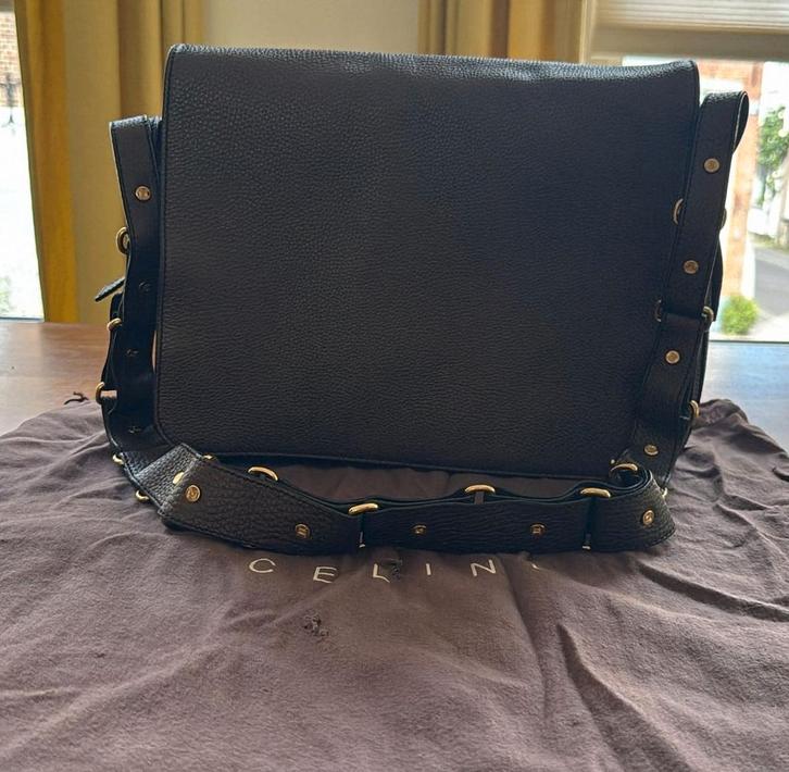 Bruine Celine Schoudertas - Stijlvol en Praktisch, Sieraden, Tassen en Uiterlijk, Tassen | Damestassen, Zo goed als nieuw, Overige typen