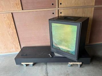 Nestor Martin Tqh 43 draaibare houtkachel beschikbaar voor biedingen