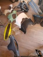 Partij scooteronderdelen, en zadels, Fietsen en Brommers, Ophalen, Nieuw, Zadel