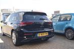VOLKSWAGEN Golf 1.5 TSI 130pk Life, Auto's, Volkswagen, Stof, 4 cilinders, Zwart, Bedrijf