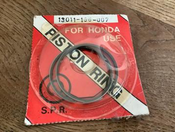 Honda MB5 Zuigerveren Set - Nieuw! beschikbaar voor biedingen