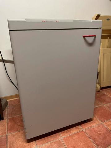 Papierversnipperaar IDEAL 4002 beschikbaar voor biedingen