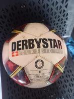 Debystar bal licht rood, Sport en Fitness, Voetbal, Bal, Zo goed als nieuw, Ophalen
