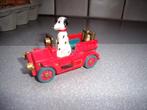Disney 101 Dalmatiërs Pongo in brandweerauto MCD 1991, Verzamelen, Disney, Ophalen of Verzenden, Overige figuren, Gebruikt, Beeldje of Figuurtje